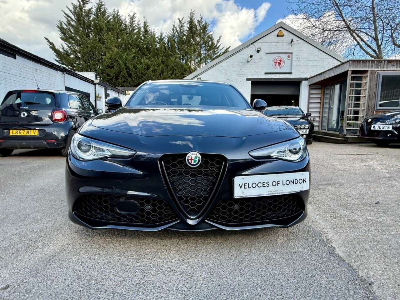 A 2020 ALFA ROMEO GIULIA TB VELOCE A 2020 ALFA ROMEO GIULIA TB VELOCE