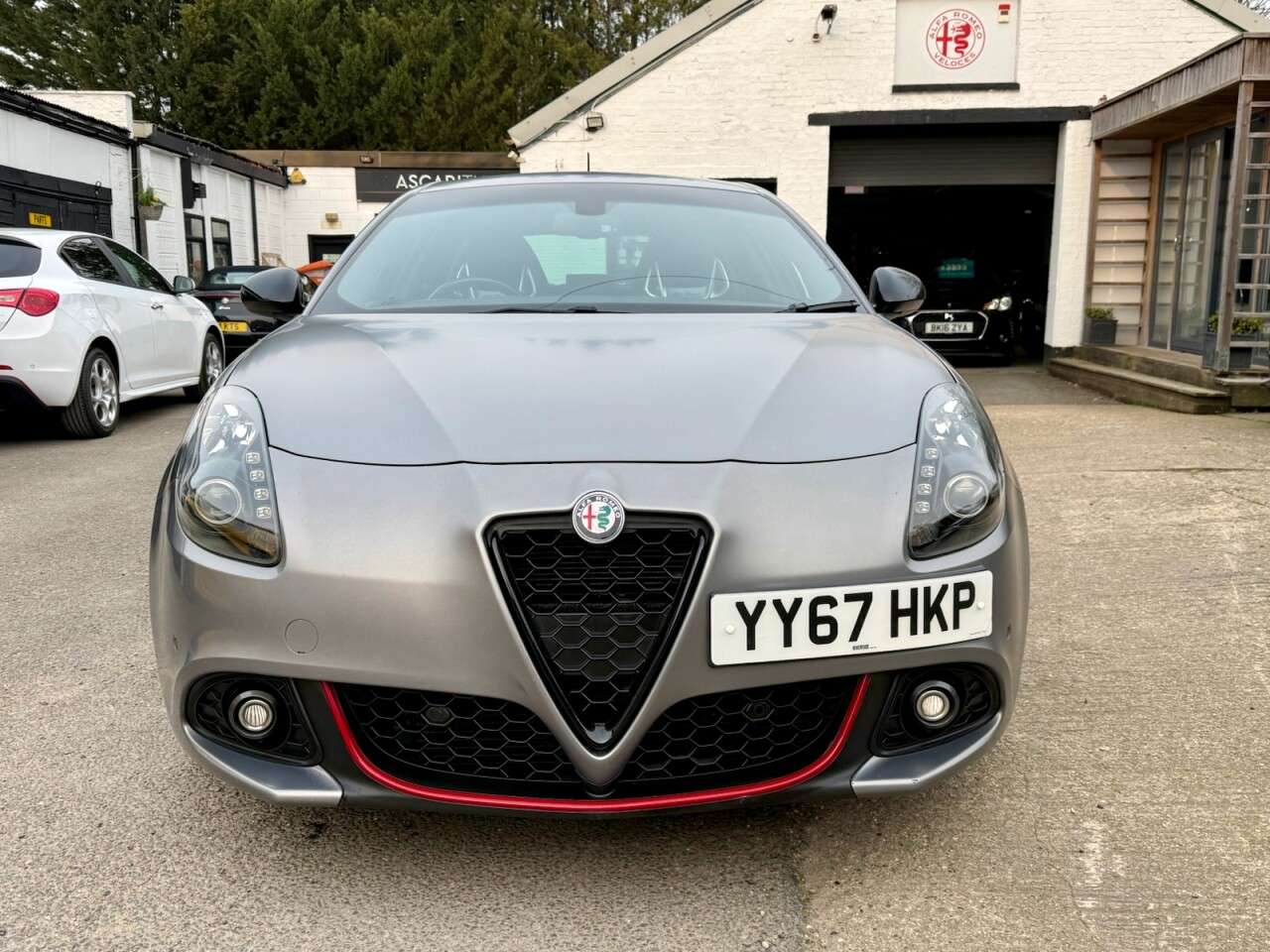 A 2017 ALFA ROMEO GIULIETTA 1750 TBi Veloce Hatchback 5dr Petrol TCT Euro 6 (240 bhp) A 2017 ALFA ROMEO GIULIETTA 1750 TBi Veloce Hatchback 5dr Petrol TCT Euro 6 (240 bhp)