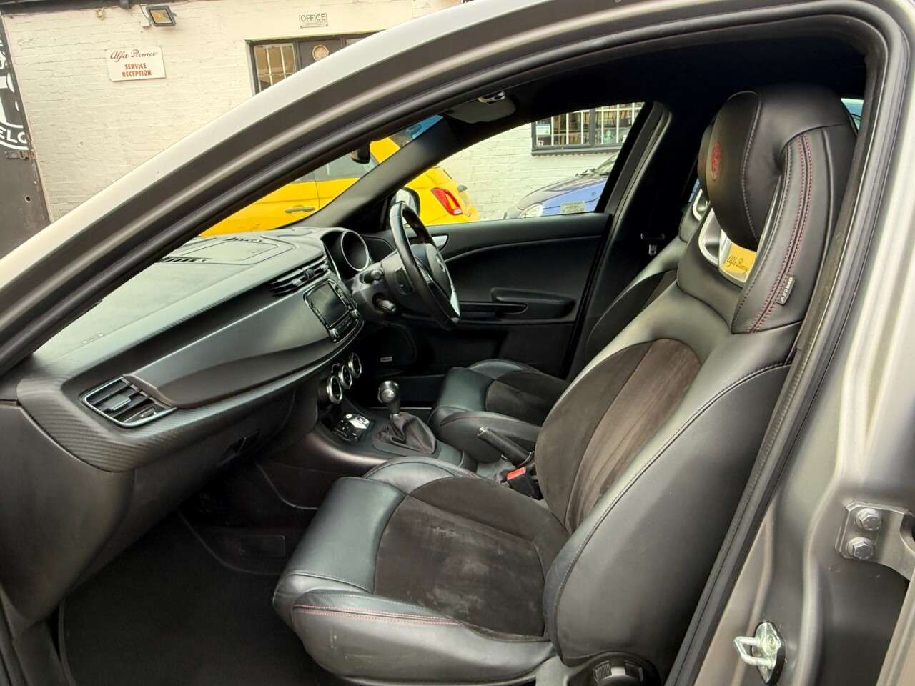 A 2017 ALFA ROMEO GIULIETTA 1750 TBi Veloce Hatchback 5dr Petrol TCT Euro 6 (240 bhp) A 2017 ALFA ROMEO GIULIETTA 1750 TBi Veloce Hatchback 5dr Petrol TCT Euro 6 (240 bhp)