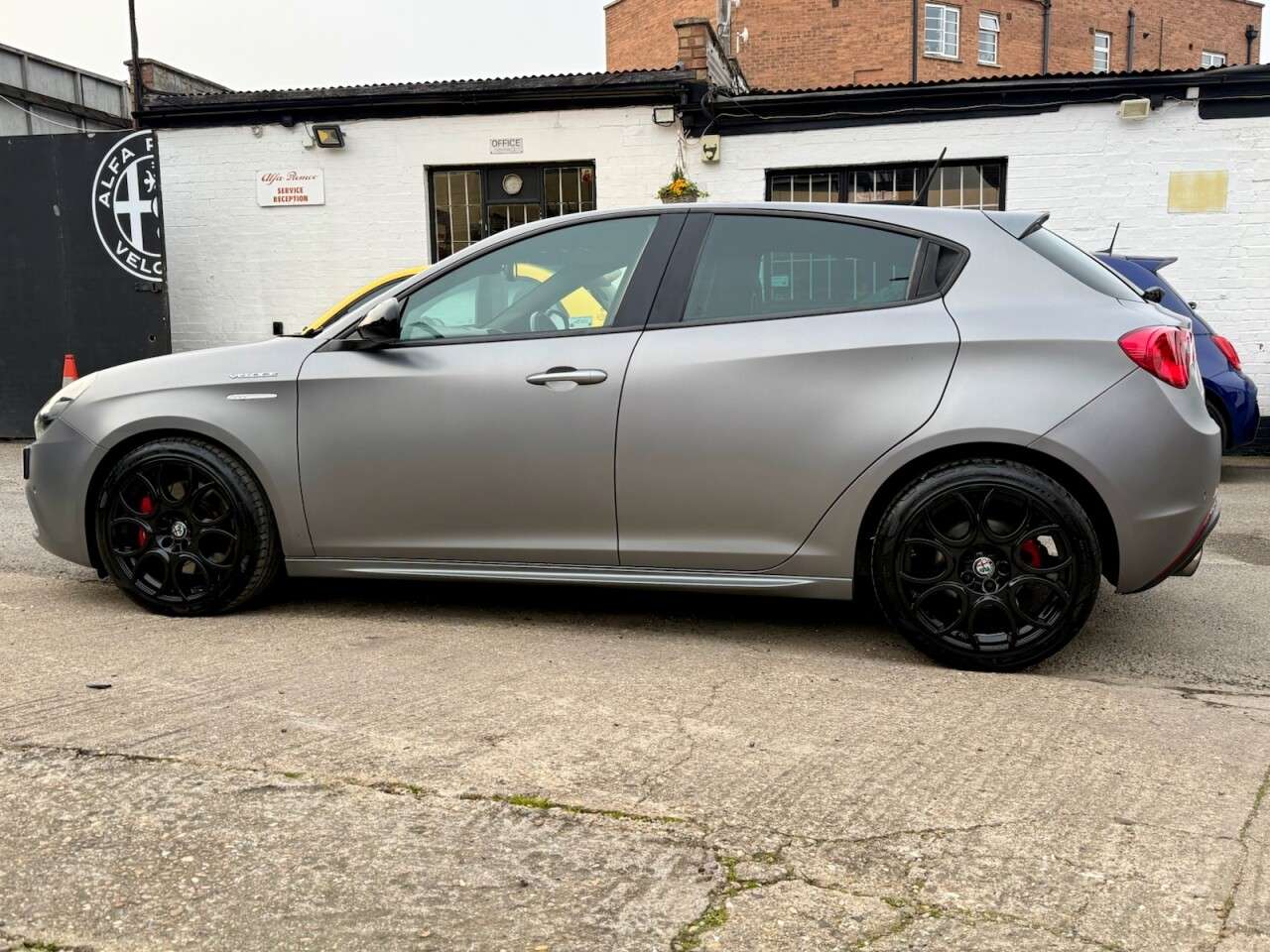 A 2017 ALFA ROMEO GIULIETTA 1750 TBi Veloce Hatchback 5dr Petrol TCT Euro 6 (240 bhp) A 2017 ALFA ROMEO GIULIETTA 1750 TBi Veloce Hatchback 5dr Petrol TCT Euro 6 (240 bhp)