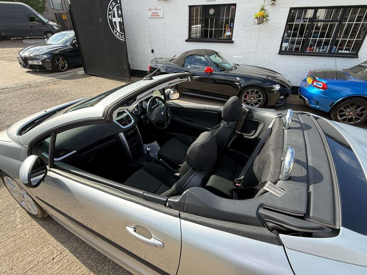 A 2008 PEUGEOT 207 CC 1.6 16v GT Convertible 2dr Petrol Manual (155 g/km, 120 bhp) 1 YEARS MOT A 2008 PEUGEOT 207 CC 1.6 16v GT Convertible 2dr Petrol Manual (155 g/km, 120 bhp) 1 YEARS MOT