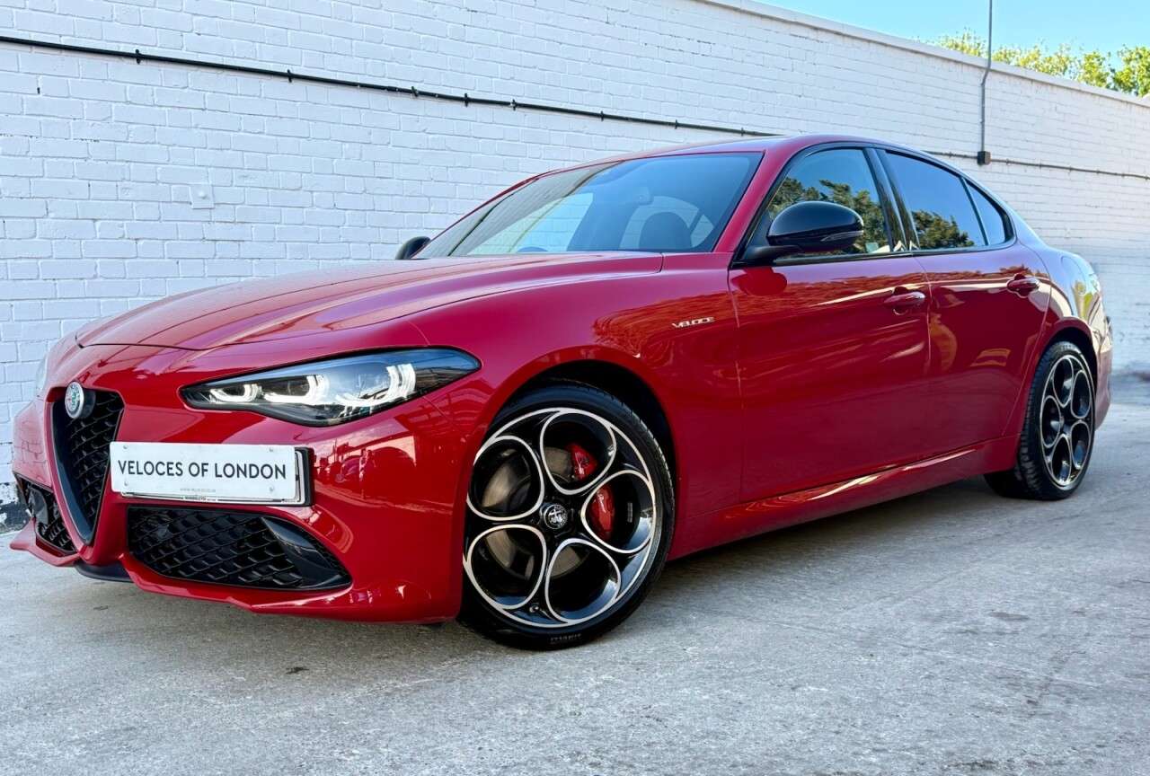 A 2023 ALFA ROMEO GIULIA 2.0T Veloce Saloon 4dr Petrol Auto Euro 6 (s/s) (280 ps) FANTASTIC MILEAGE A 2023 ALFA ROMEO GIULIA 2.0T Veloce Saloon 4dr Petrol Auto Euro 6 (s/s) (280 ps) FANTASTIC MILEAGE