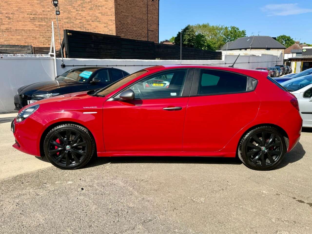 A 2016 ALFA ROMEO GIULIETTA 1750 TBi Veloce Hatchback 5dr Petrol TCT Euro 6 (240 bhp) A 2016 ALFA ROMEO GIULIETTA 1750 TBi Veloce Hatchback 5dr Petrol TCT Euro 6 (240 bhp)