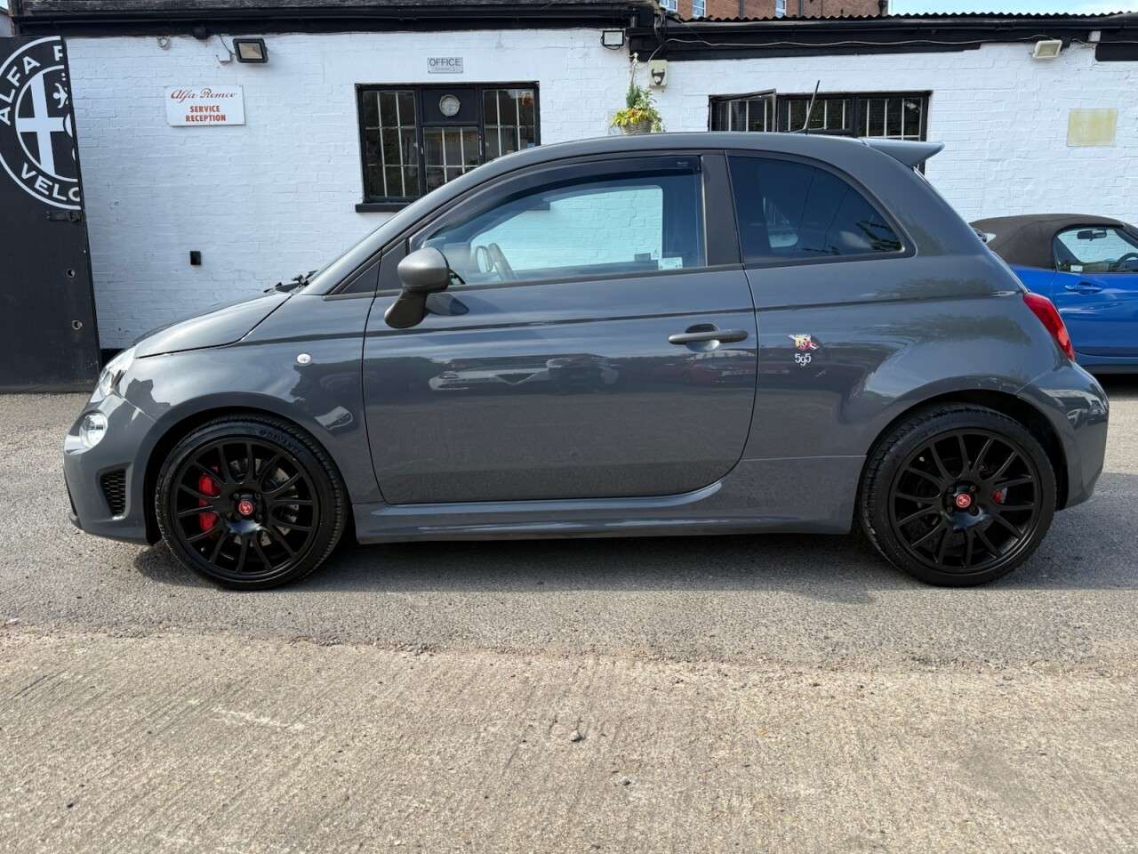 A 2020 ABARTH 595 1.4 T-Jet Competizione 70th Hatchback 3dr Petrol Manual Euro 6 (180 bhp) A 2020 ABARTH 595 1.4 T-Jet Competizione 70th Hatchback 3dr Petrol Manual Euro 6 (180 bhp)