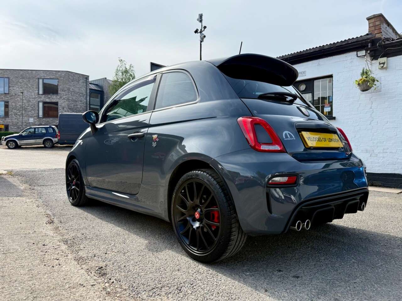 2020 ABARTH 595 2020 ABARTH 595