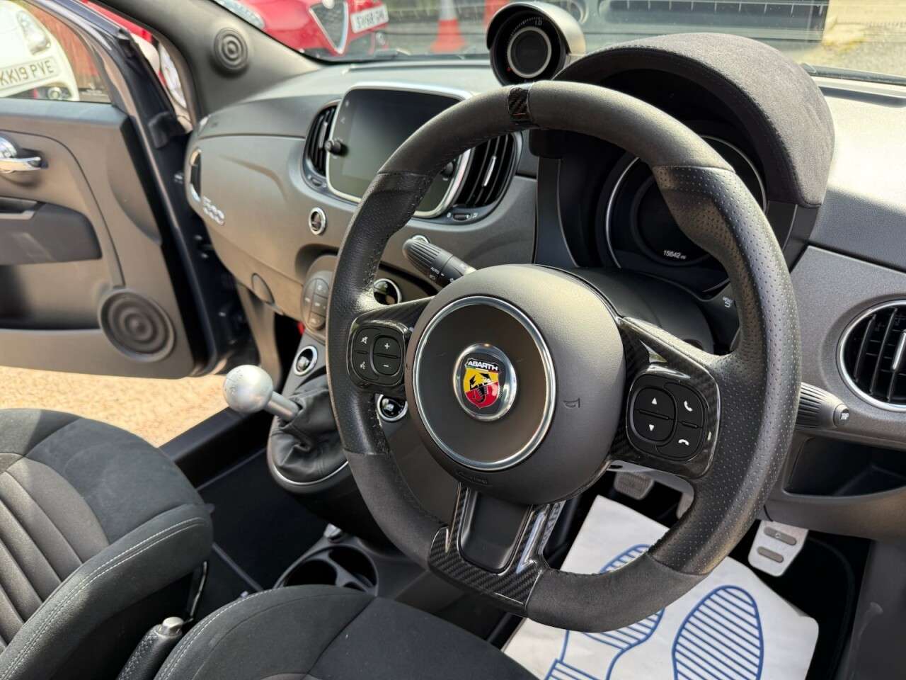 2020 ABARTH 595 2020 ABARTH 595
