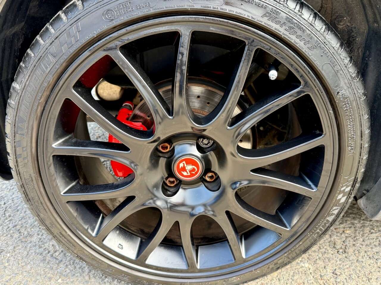 2020 ABARTH 595 2020 ABARTH 595