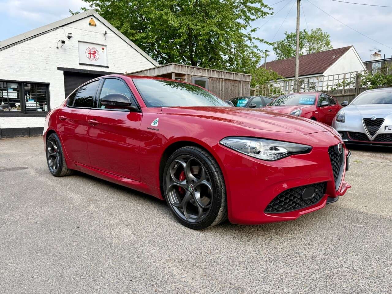 A 2020 ALFA ROMEO GIULIA 2.0T Veloce Saloon 4dr Petrol GPF Auto Euro 6 (s/s) (280 ps) FACELIFT TOUCH A 2020 ALFA ROMEO GIULIA 2.0T Veloce Saloon 4dr Petrol GPF Auto Euro 6 (s/s) (280 ps) FACELIFT TOUCH