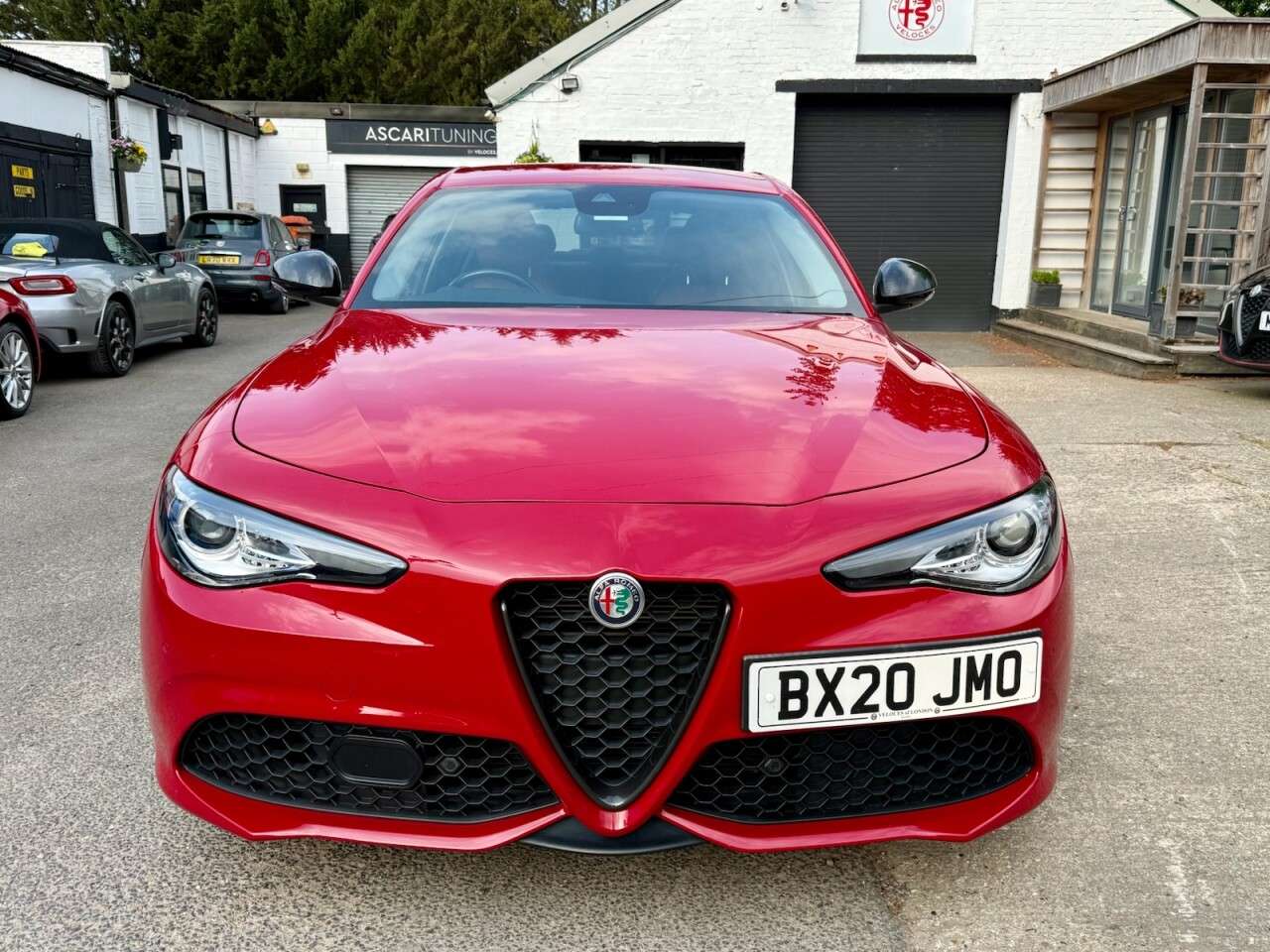 A 2020 ALFA ROMEO GIULIA 2.0T Veloce Saloon 4dr Petrol GPF Auto Euro 6 (s/s) (280 ps) FACELIFT TOUCH A 2020 ALFA ROMEO GIULIA 2.0T Veloce Saloon 4dr Petrol GPF Auto Euro 6 (s/s) (280 ps) FACELIFT TOUCH