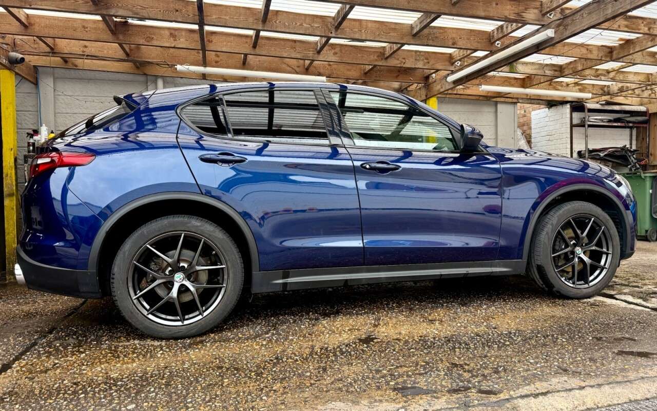 A 2018 ALFA ROMEO STELVIO 2.0T Milano Edizione SUV 5dr Petrol Auto Q4 AWD Euro 6 (s/s) (280 ps) FULL A 2018 ALFA ROMEO STELVIO 2.0T Milano Edizione SUV 5dr Petrol Auto Q4 AWD Euro 6 (s/s) (280 ps) FULL