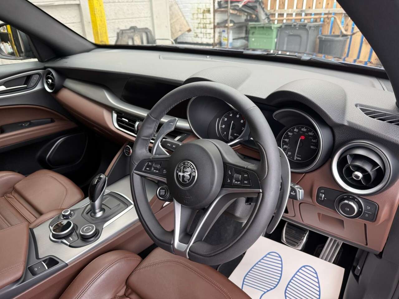 A 2018 ALFA ROMEO STELVIO 2.0T Milano Edizione SUV 5dr Petrol Auto Q4 AWD Euro 6 (s/s) (280 ps) FULL A 2018 ALFA ROMEO STELVIO 2.0T Milano Edizione SUV 5dr Petrol Auto Q4 AWD Euro 6 (s/s) (280 ps) FULL