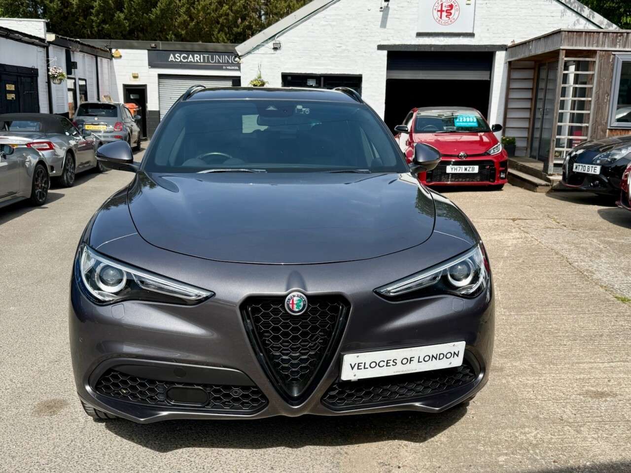 A 2022 ALFA ROMEO STELVIO 2.0T Veloce SUV 5dr Petrol Auto Q4 AWD Euro 6 (s/s) (280 ps) ..APPLE CARPLA A 2022 ALFA ROMEO STELVIO 2.0T Veloce SUV 5dr Petrol Auto Q4 AWD Euro 6 (s/s) (280 ps) ..APPLE CARPLA