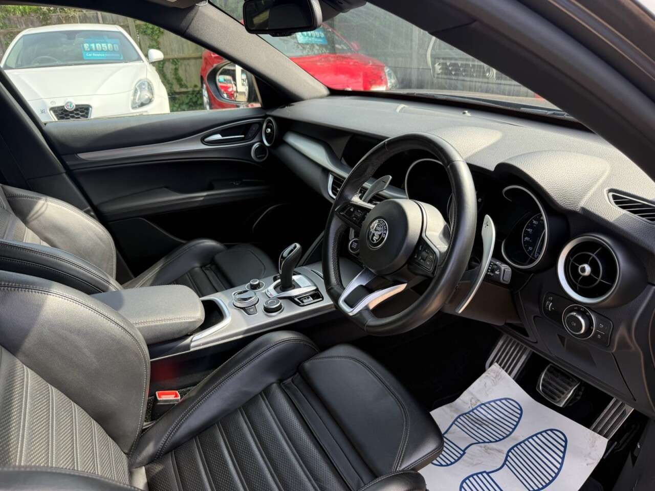 A 2022 ALFA ROMEO STELVIO 2.0T Veloce SUV 5dr Petrol Auto Q4 AWD Euro 6 (s/s) (280 ps) ..APPLE CARPLA A 2022 ALFA ROMEO STELVIO 2.0T Veloce SUV 5dr Petrol Auto Q4 AWD Euro 6 (s/s) (280 ps) ..APPLE CARPLA