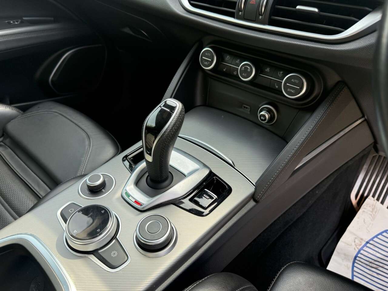 2022 ALFA ROMEO STELVIO 2022 ALFA ROMEO STELVIO