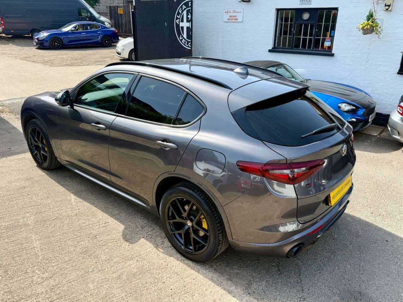 2022 ALFA ROMEO STELVIO 2022 ALFA ROMEO STELVIO