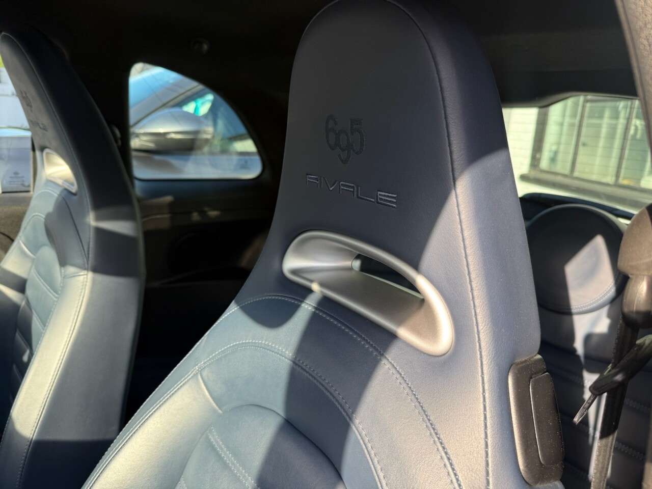 2018 ABARTH 695 2018 ABARTH 695