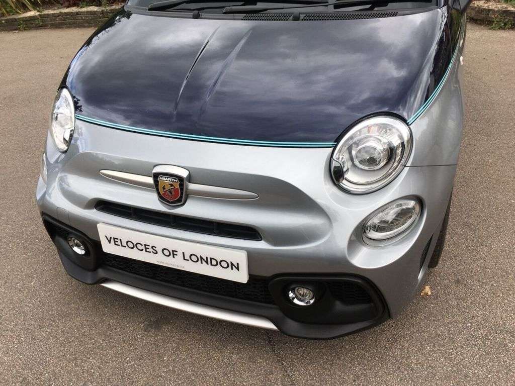 2018 ABARTH 695 2018 ABARTH 695