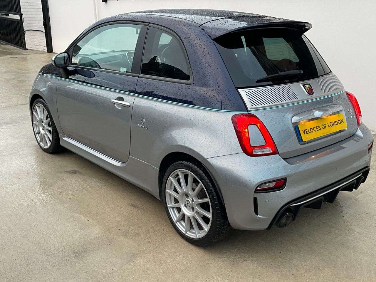 2018 ABARTH 695 2018 ABARTH 695
