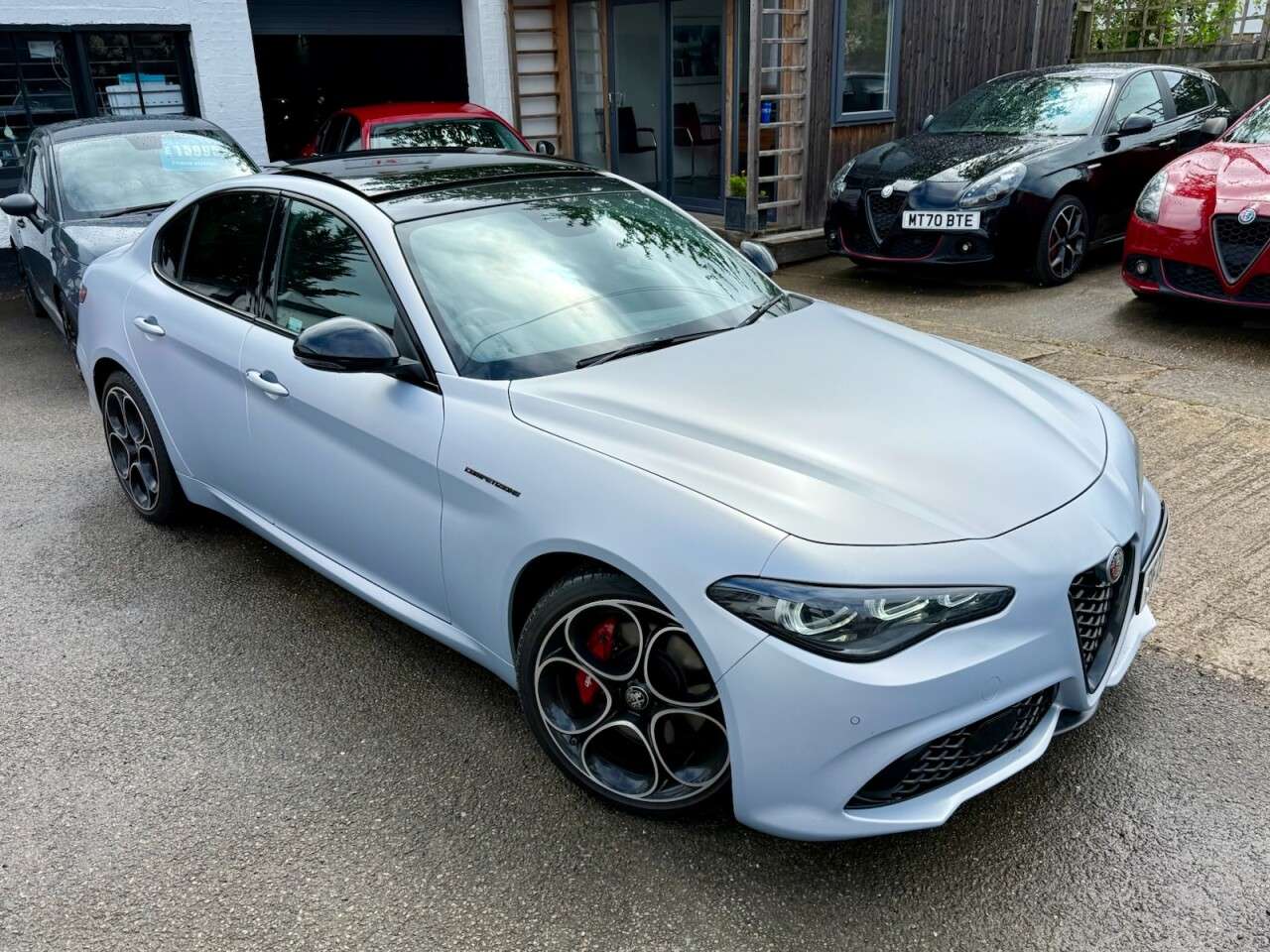 A 2023 ALFA ROMEO GIULIA 2.0T Competizione Saloon 4dr Petrol Auto Euro 6 (s/s) (280 ps) COST NEW £57 A 2023 ALFA ROMEO GIULIA 2.0T Competizione Saloon 4dr Petrol Auto Euro 6 (s/s) (280 ps) COST NEW £57