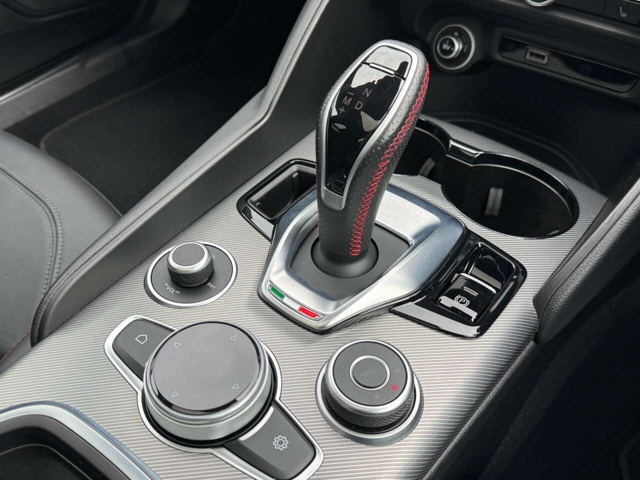 2023 ALFA ROMEO GIULIA 2023 ALFA ROMEO GIULIA