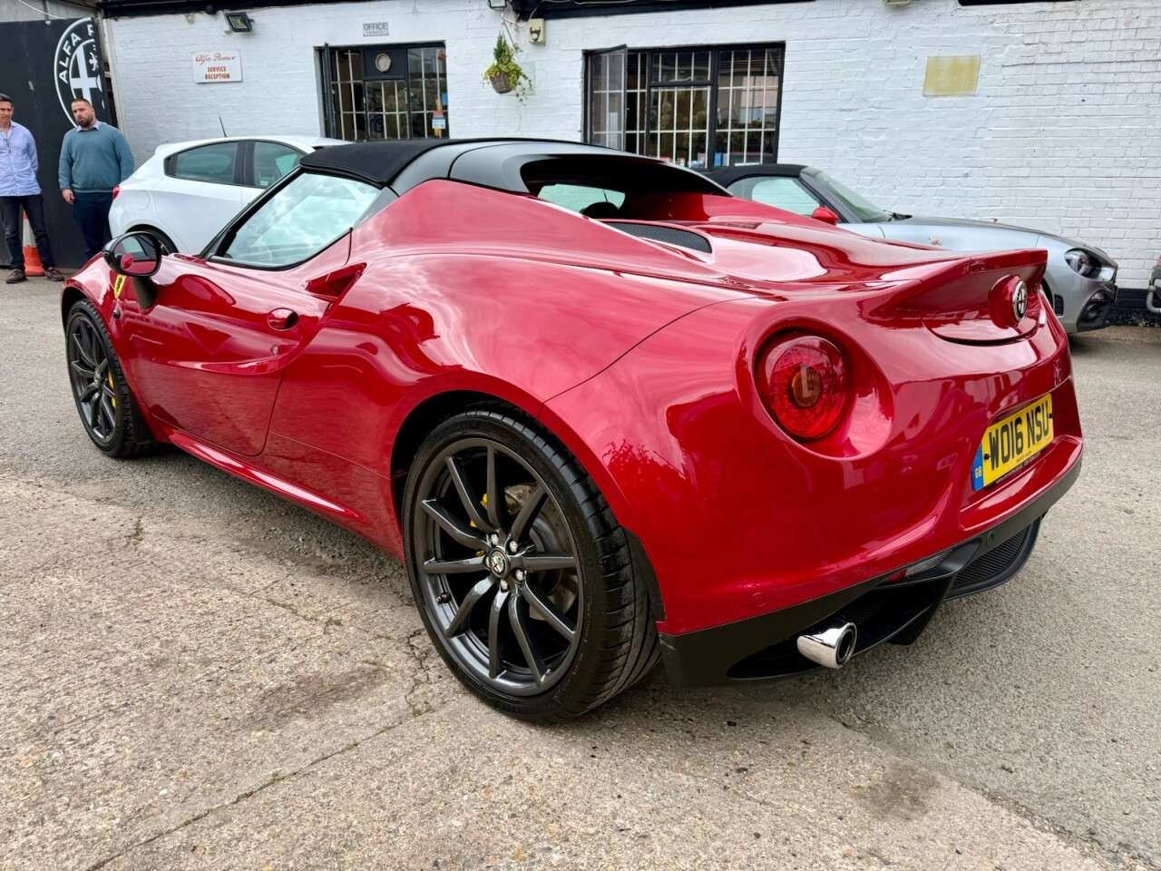 2016 ALFA ROMEO 4C 2016 ALFA ROMEO 4C