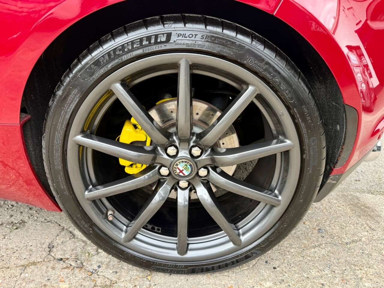2016 ALFA ROMEO 4C 2016 ALFA ROMEO 4C