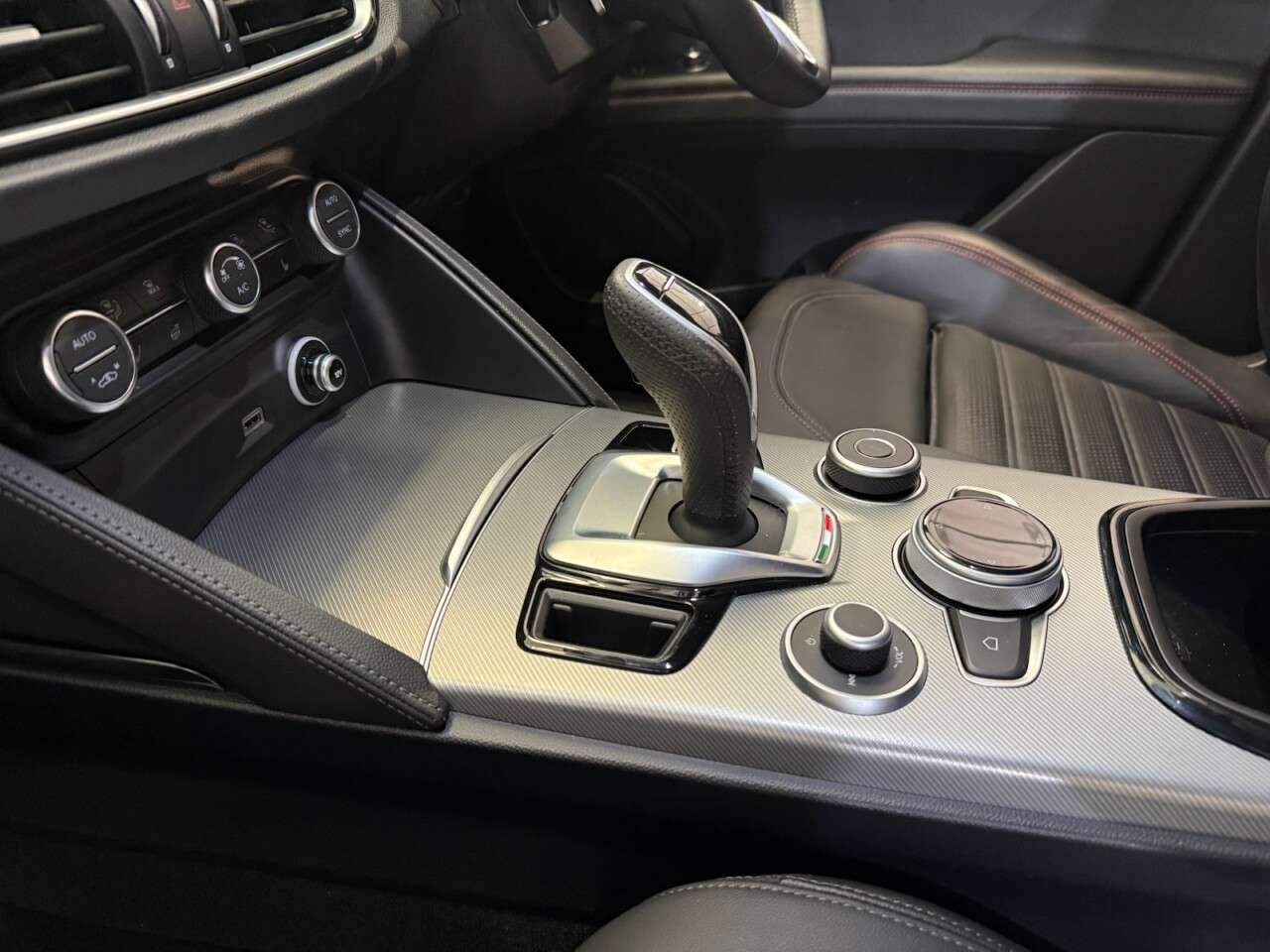 2024 ALFA ROMEO STELVIO 2024 ALFA ROMEO STELVIO