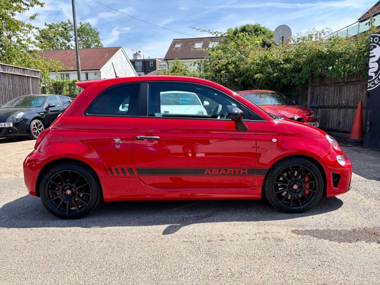 2022 ABARTH 595 2022 ABARTH 595