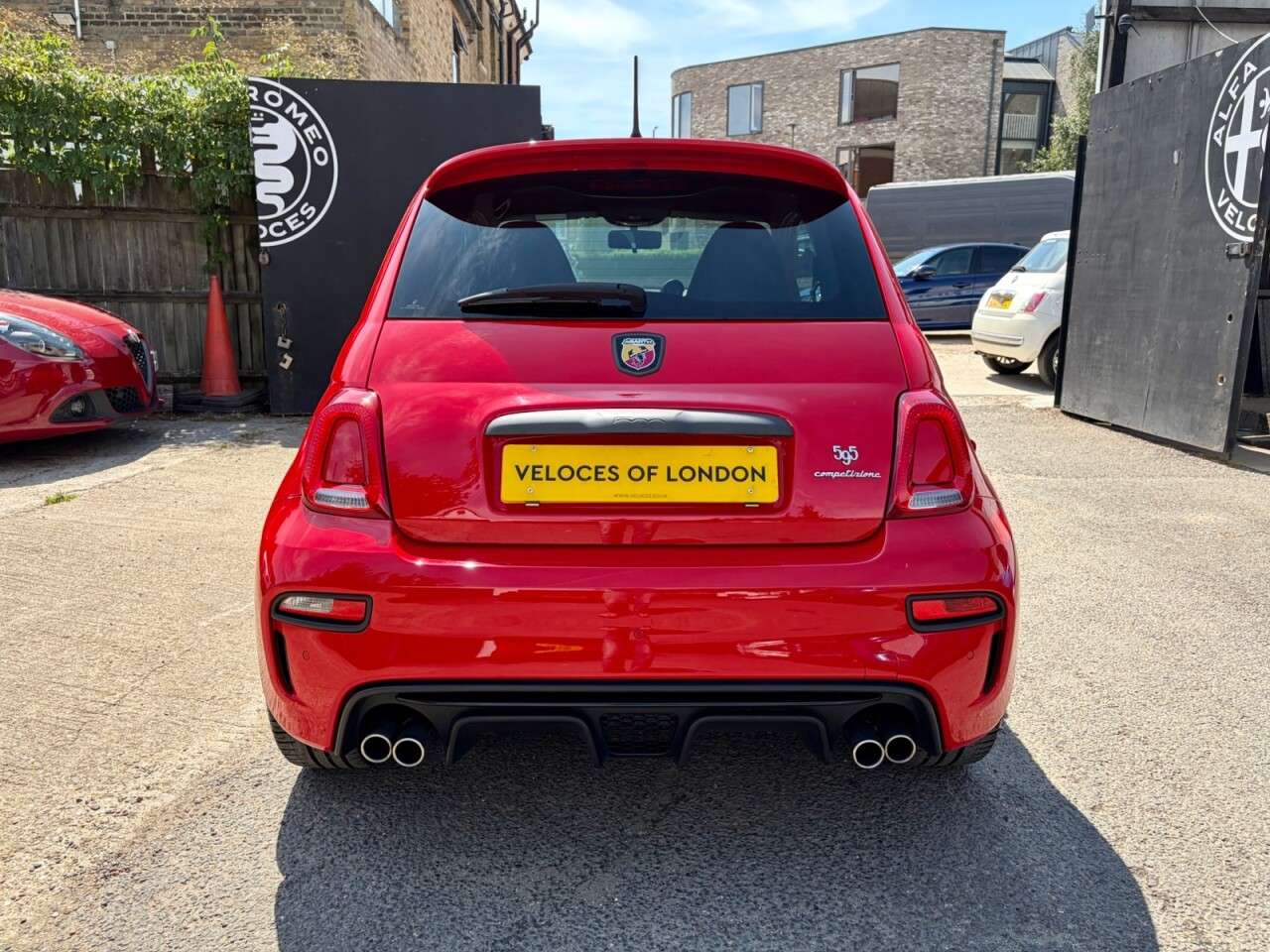 2022 ABARTH 595 2022 ABARTH 595