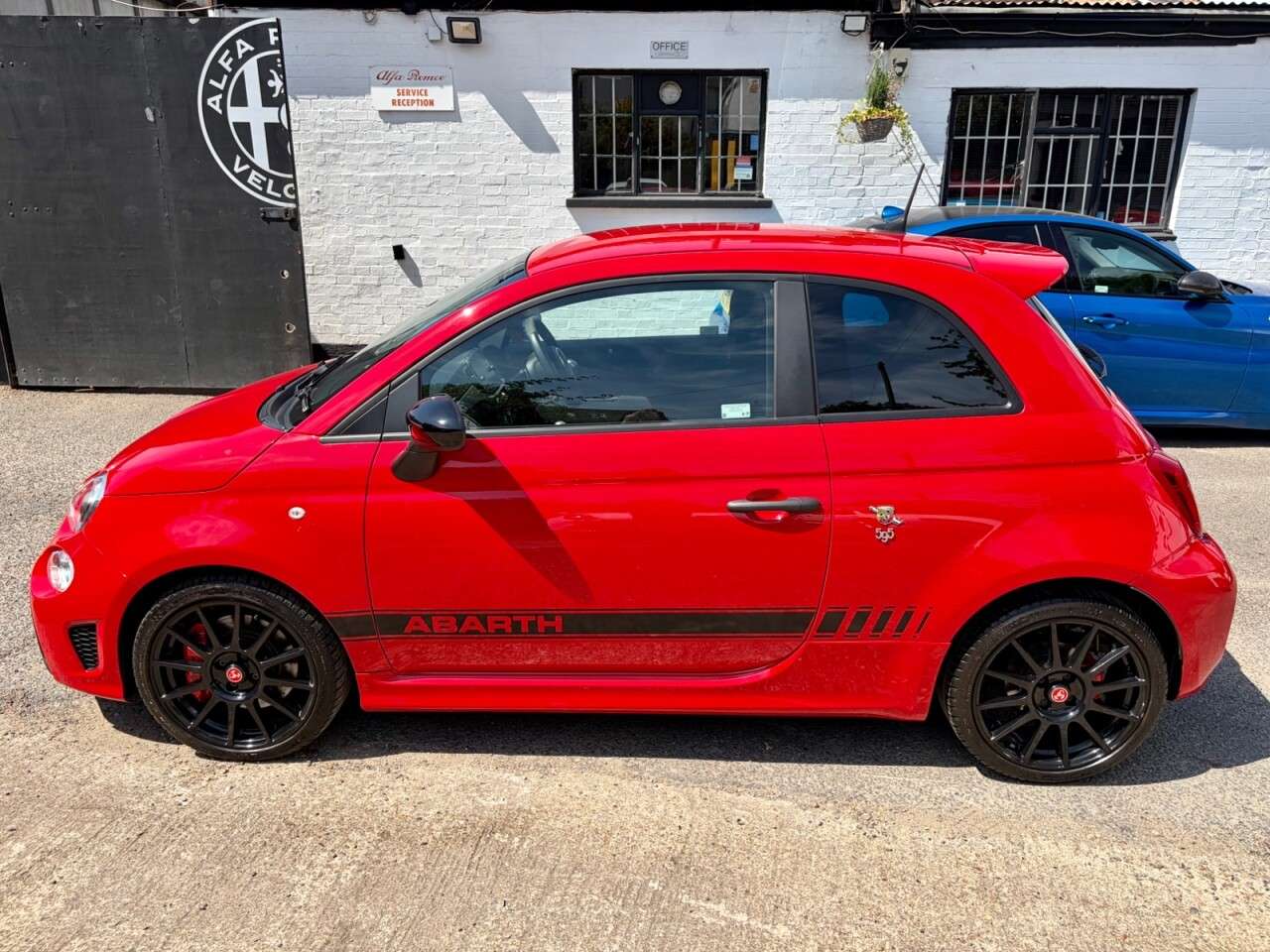2022 ABARTH 595 2022 ABARTH 595