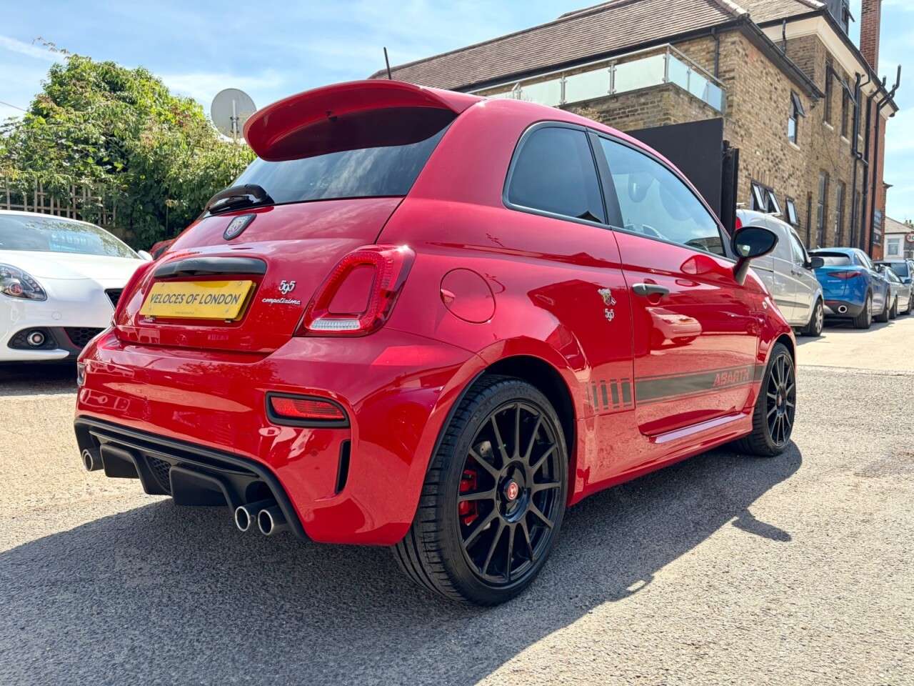2022 ABARTH 595 2022 ABARTH 595