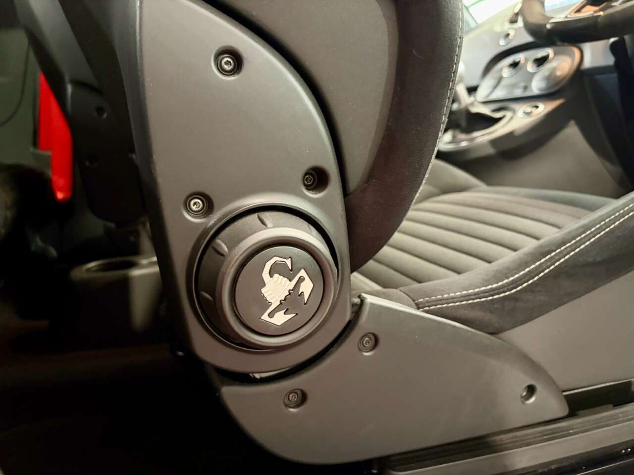 2022 ABARTH 595 2022 ABARTH 595