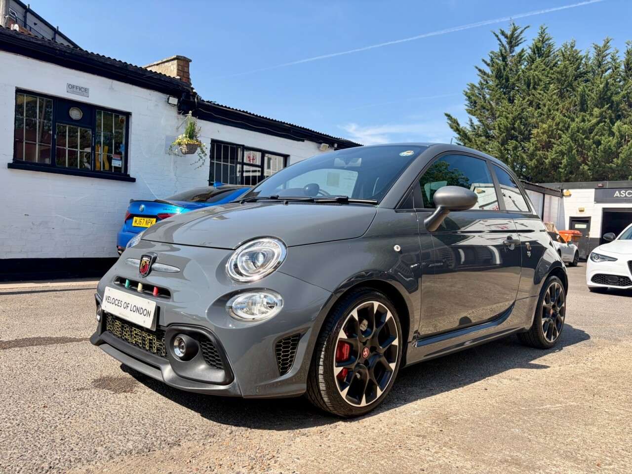 2018 ABARTH 595 2018 ABARTH 595
