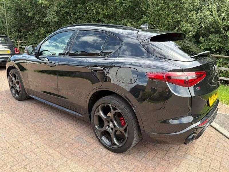 A 2021 ALFA ROMEO STELVIO 2.0T Veloce Ti SUV 5dr Petrol Auto Q4 AWD Euro 6 (s/s) (280 ps) TWIN GLASS A 2021 ALFA ROMEO STELVIO 2.0T Veloce Ti SUV 5dr Petrol Auto Q4 AWD Euro 6 (s/s) (280 ps) TWIN GLASS