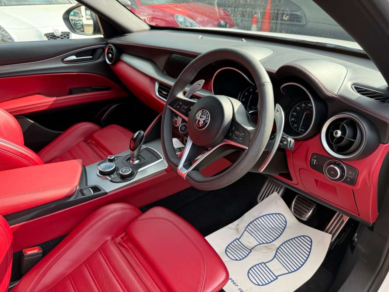 A 2020 ALFA ROMEO STELVIO 2.0T Ti SUV 5dr Petrol Auto Q4 AWD Euro 6 (s/s) (280 ps) JUSR SERVICED+ NEW A 2020 ALFA ROMEO STELVIO 2.0T Ti SUV 5dr Petrol Auto Q4 AWD Euro 6 (s/s) (280 ps) JUSR SERVICED+ NEW