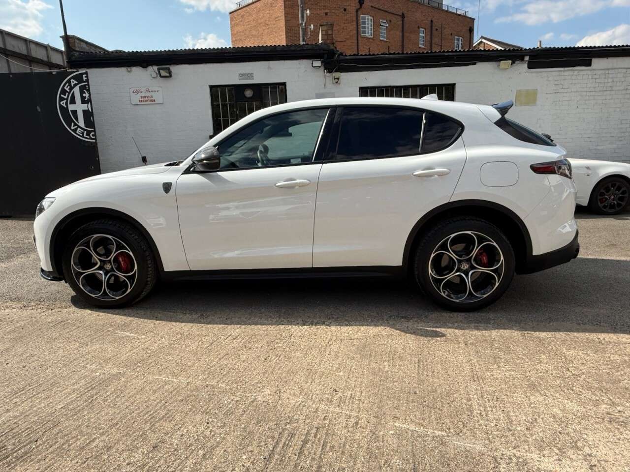 A 2020 ALFA ROMEO STELVIO 2.0T Ti SUV 5dr Petrol Auto Q4 AWD Euro 6 (s/s) (280 ps) JUSR SERVICED+ NEW A 2020 ALFA ROMEO STELVIO 2.0T Ti SUV 5dr Petrol Auto Q4 AWD Euro 6 (s/s) (280 ps) JUSR SERVICED+ NEW
