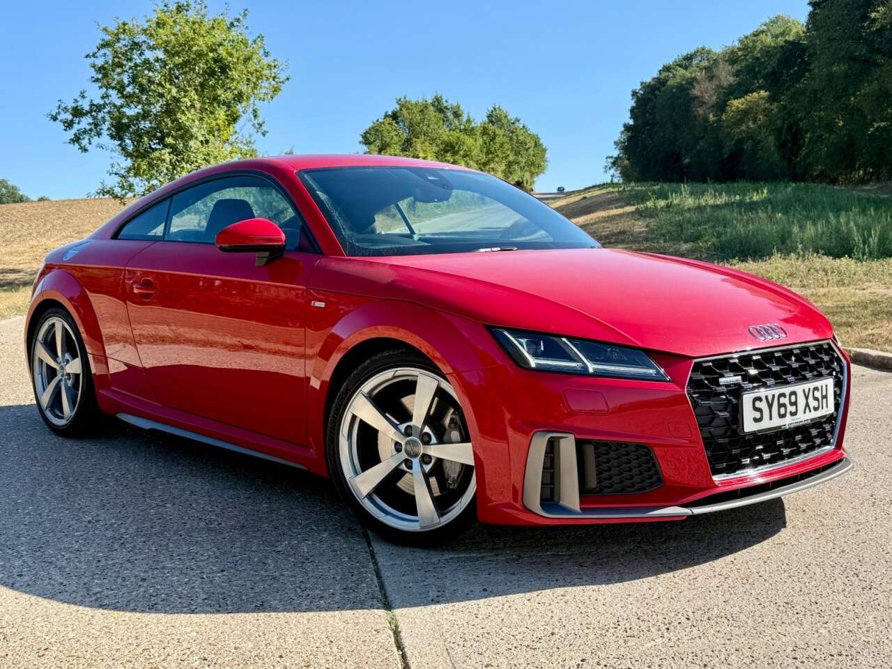 A 2019 AUDI TT 2.0 TFSI 45 Black Edition Coupe 3dr Petrol S Tronic quattro Euro 6 (s/s) (2 A 2019 AUDI TT 2.0 TFSI 45 Black Edition Coupe 3dr Petrol S Tronic quattro Euro 6 (s/s) (2