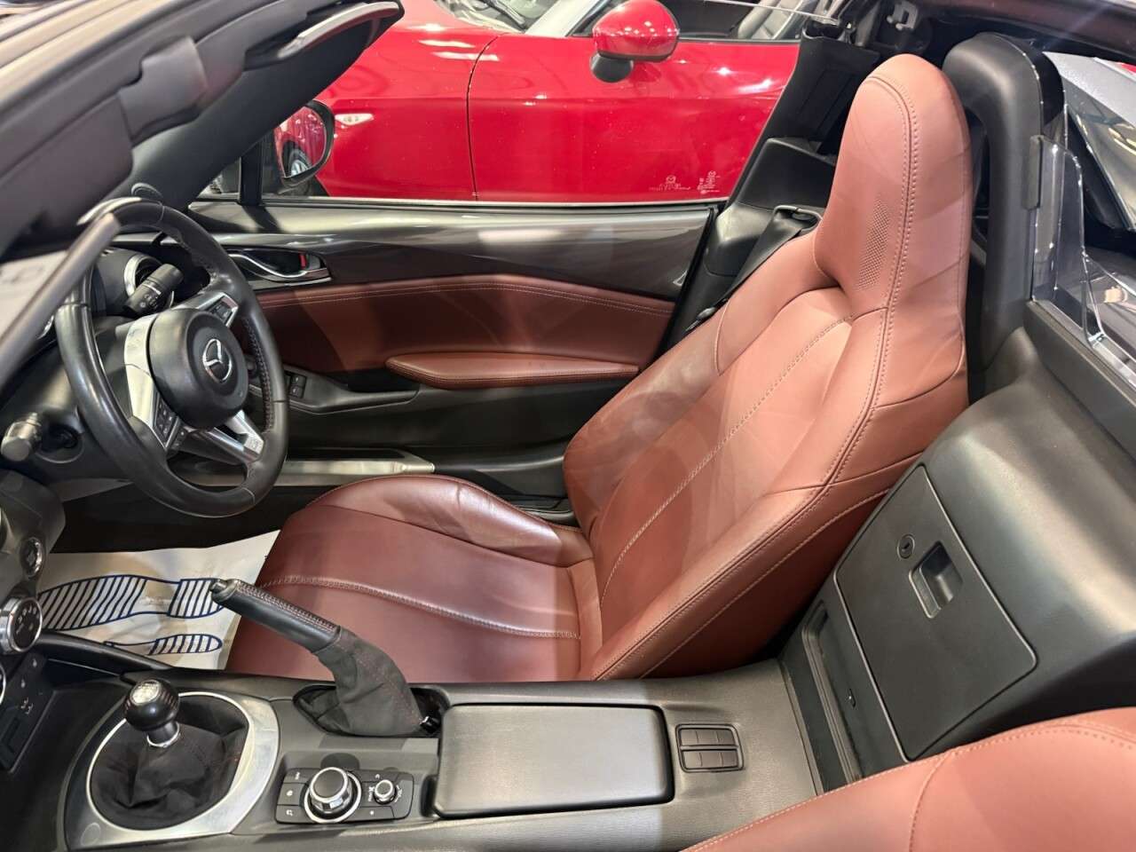 2017 MAZDA MX-5 RF 2017 MAZDA MX-5 RF