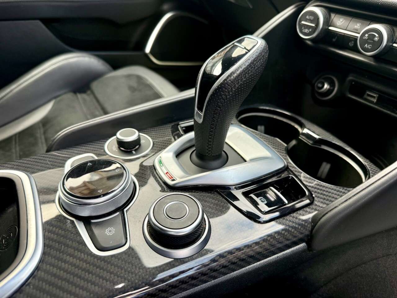 2022 ALFA ROMEO GIULIA 2022 ALFA ROMEO GIULIA