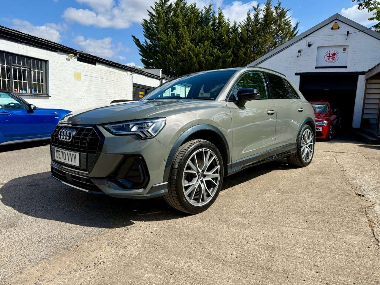 2020 AUDI Q3 2020 AUDI Q3