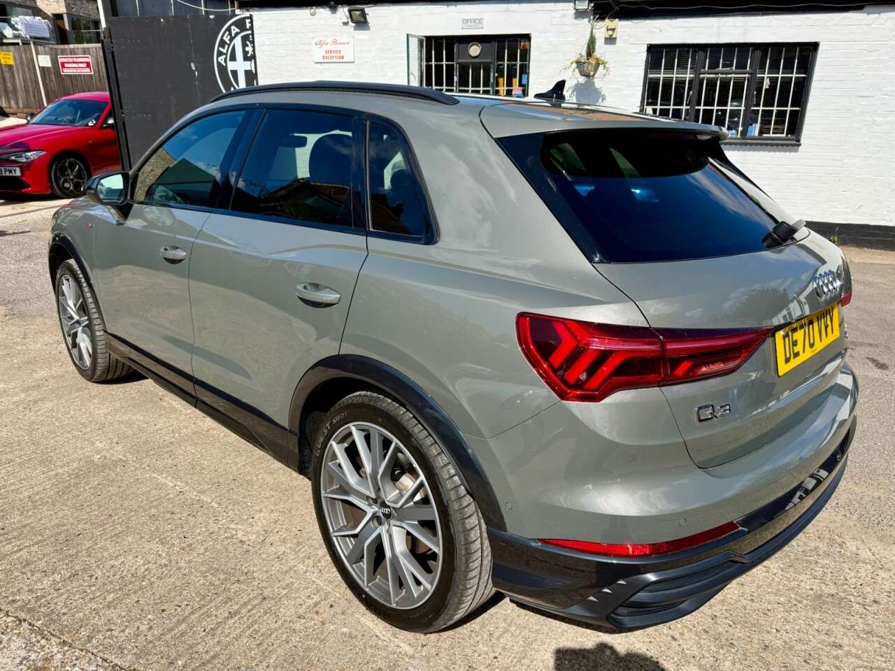 2020 AUDI Q3 2020 AUDI Q3