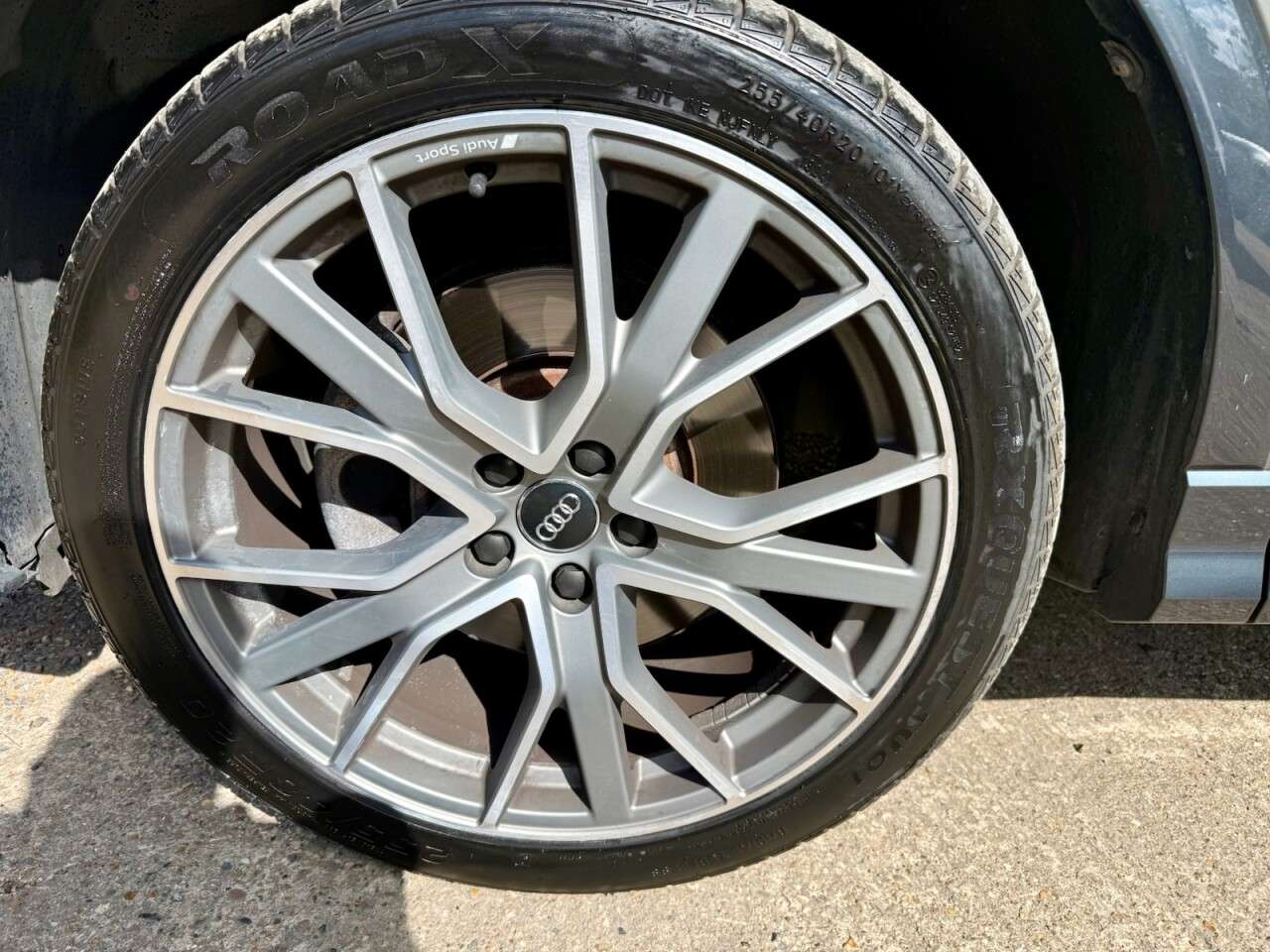 2020 AUDI Q3 2020 AUDI Q3