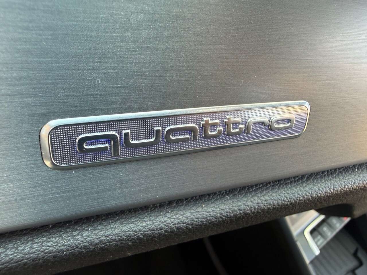 2020 AUDI Q3 2020 AUDI Q3