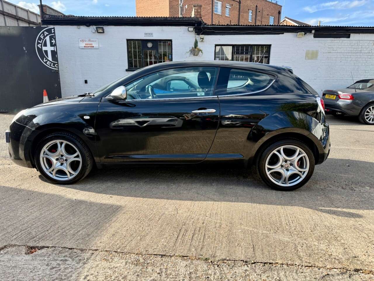 A 2009 ALFA ROMEO MITO 1.4 TB Veloce Hatchback 3dr Petrol Manual Euro 4 (120 bhp) A 2009 ALFA ROMEO MITO 1.4 TB Veloce Hatchback 3dr Petrol Manual Euro 4 (120 bhp)