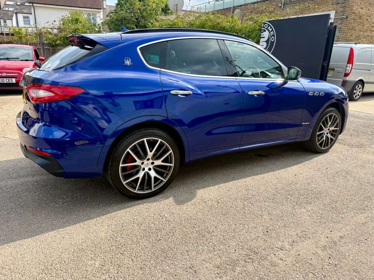 2019 MASERATI LEVANTE 2019 MASERATI LEVANTE