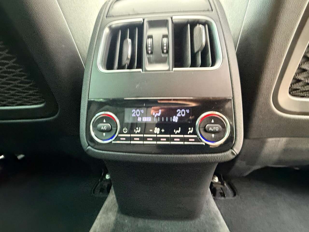 2019 MASERATI LEVANTE 2019 MASERATI LEVANTE