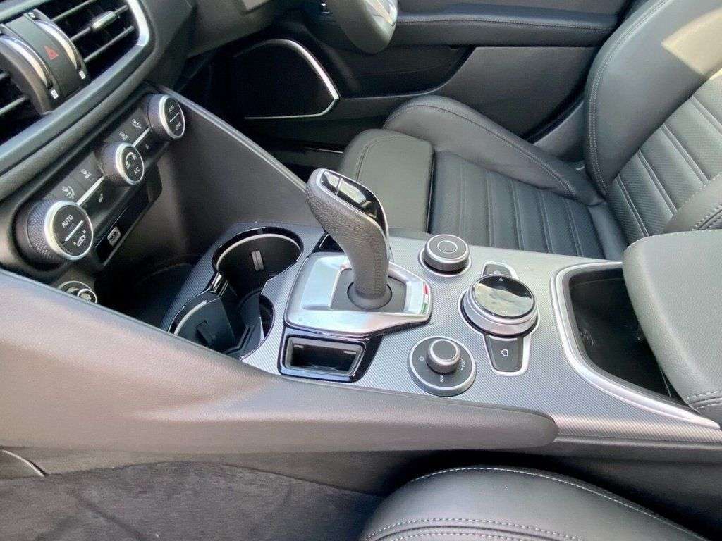 2021 ALFA ROMEO GIULIA 2021 ALFA ROMEO GIULIA