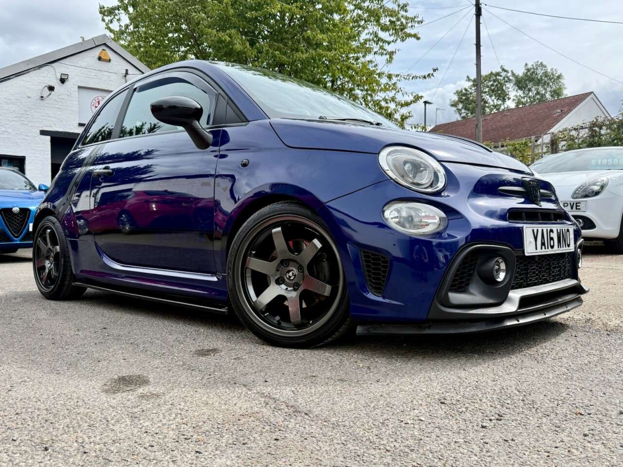 2016 ABARTH 595 2016 ABARTH 595