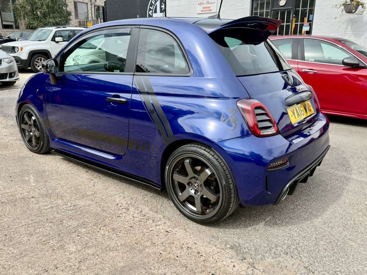 2016 ABARTH 595 2016 ABARTH 595