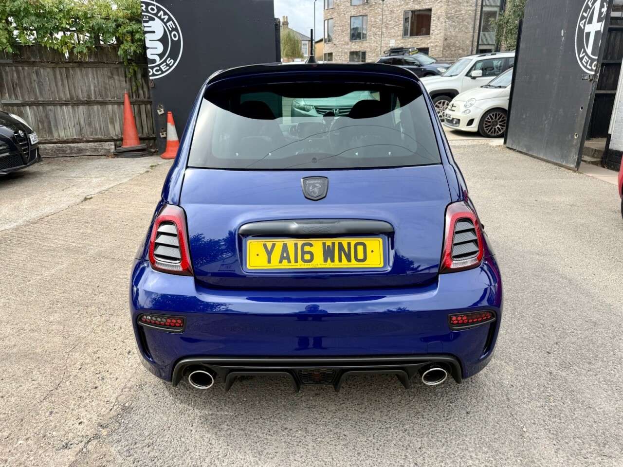 2016 ABARTH 595 2016 ABARTH 595